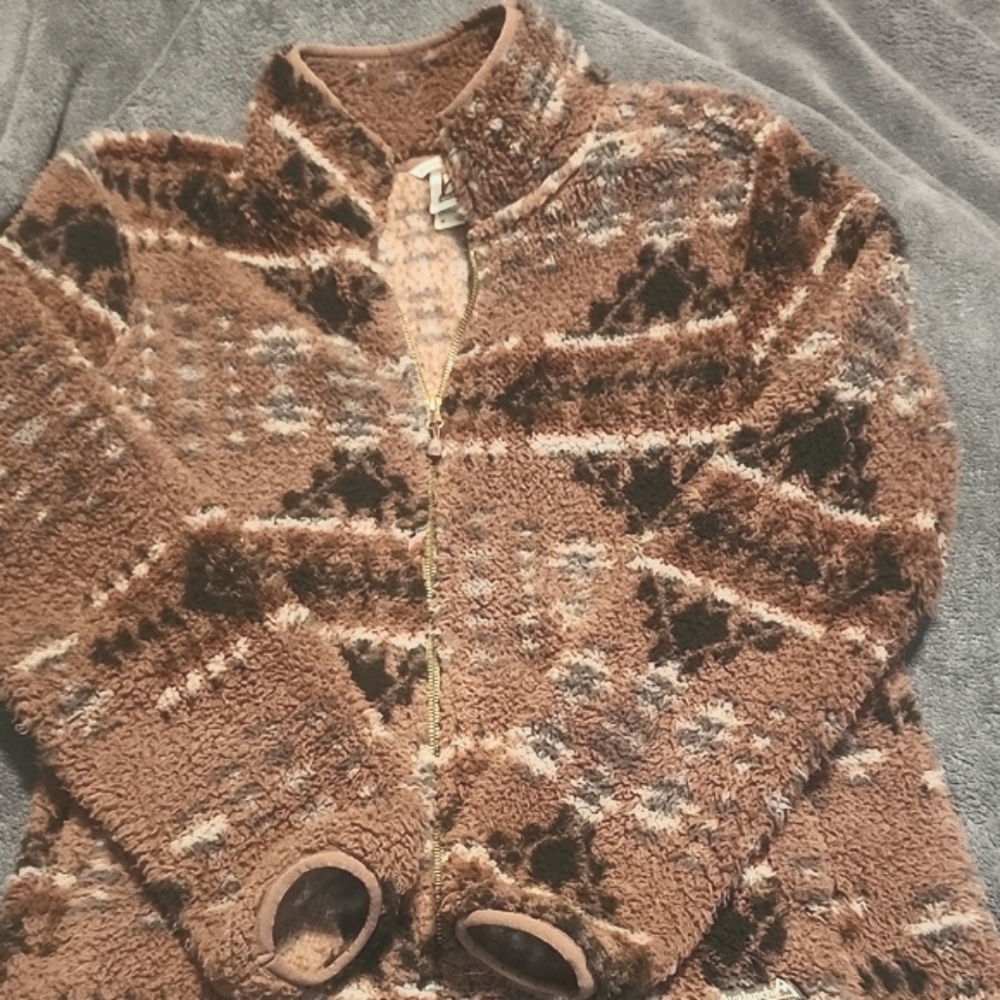 Avalanche Brand Cozy Purple and Black Patterned Fleece Jacket